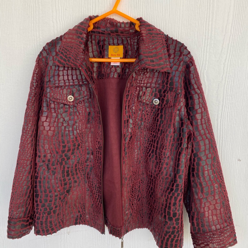 vintage faux croc print red velvet jacket - Picture 1 of 8